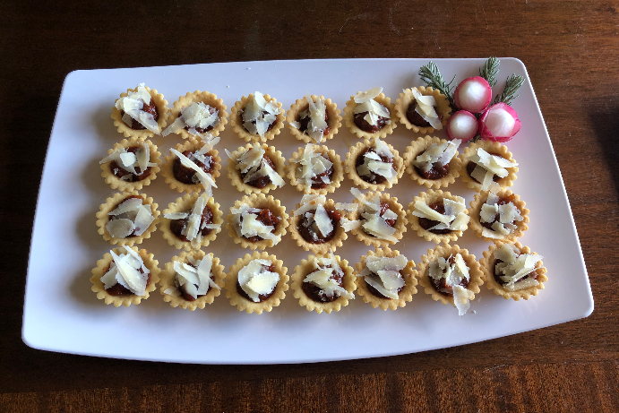 tartlets with cheese